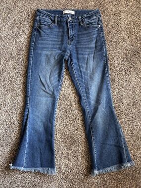 Kancan Women’s Size 27 Flare Leg Jeans